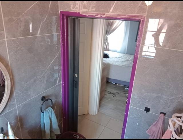 2 BEDROOM TOWNHOUSE FOR SALE IN ALBEMARLE